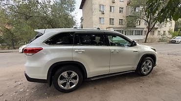 Toyota Highlander: 2018 г., 3.5 л, Автомат, Гибрид, Кроссовер — 3