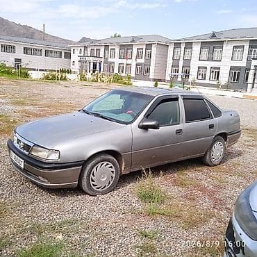 карадар: Opel Vectra: 1995 г., 1.8 л, Кол менен иштөөчү, Бензин, Лифтбек — 3