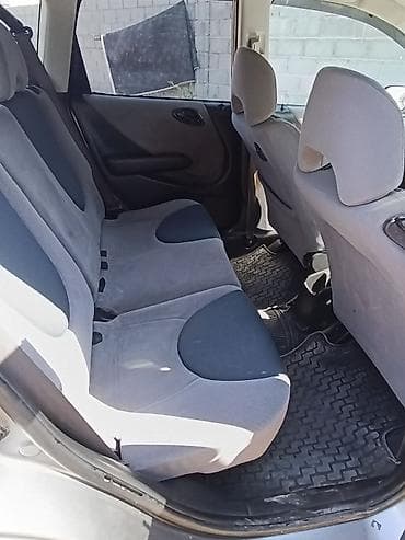 родном окрасе: Honda Fit: 2003 г., 1.3 л, Автомат, Хэтчбэк — 6