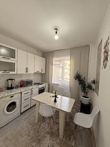 квартира для девушек: 2 комнаты, 56 м², 105 серия, 3 этаж, Евроремонт — 10