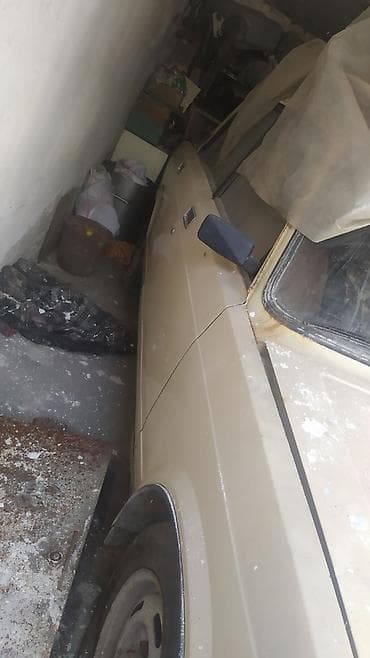 m class: ВАЗ (ЛАДА) 2105: 1984 г., 1.5 л, Ручные, Бензин, Седан — 7