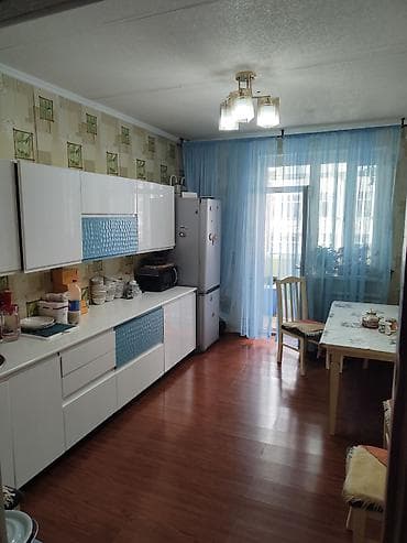 дома: 3 комнаты, 82 м², Ошский мкр., Индивидуалка, 2 этаж — 3