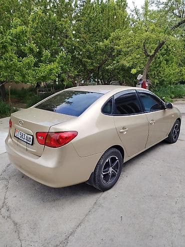 авто сатуу: Hyundai Elantra: 2008 г., 1.6 л, Кол менен иштөөчү, Бензин, Седан — 4