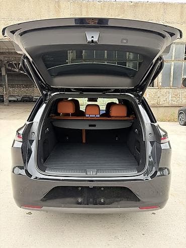 wuling mini ev: Lixiang L6: 2025 г., 1.5 л, Автомат, Гибрид, Кроссовер — 8