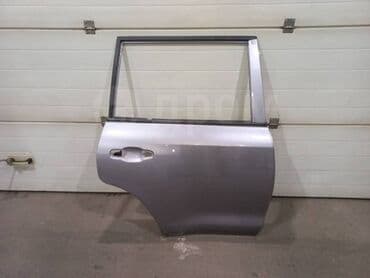 Двери Лексус 570 Дверь Тайота 200 Все запчасти есть Наш адрес Район