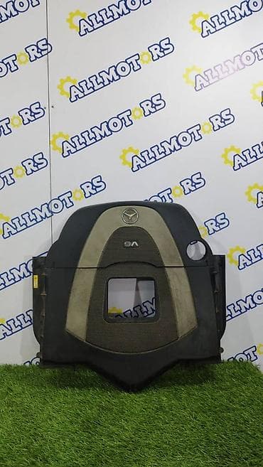 Mercedes-Benz W212 E350 v-3.5 2010 год, декоративная крышка двигателя