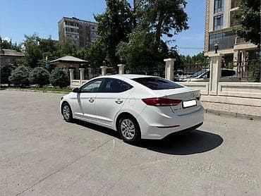 полик акорд: Hyundai Avante: 2018 г., 1.6 л, Автомат, Газ, Седан — 3