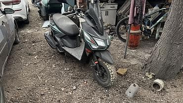 сузуки шифт: ПРОДАЮ СКУТЕР СО ВСЕМИ ДОКАМИ ‼️‼️‼️ Состояние почти идеальное — 1