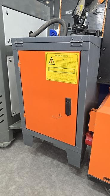 Электрический щит, Металлические