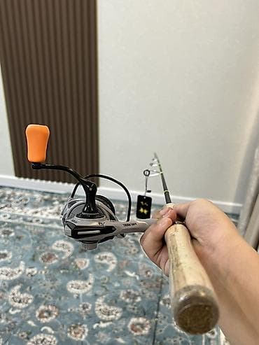 Лодки и комплектующие: Продаю комплект:спиннинг,катушка Катушка размер шпули 2000 от — 3