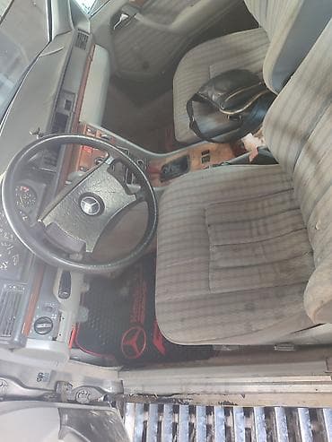 перекит руля: Mercedes-Benz W124: 1989 г., 2 л, Ручные, Седан — 5