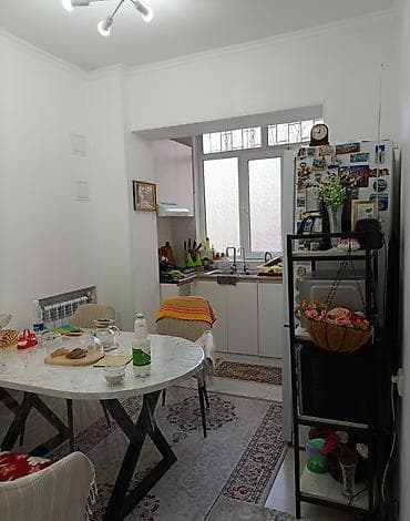 джалал: 3 комнаты, 60 м², 106 серия, 1 этаж, Евроремонт — 9