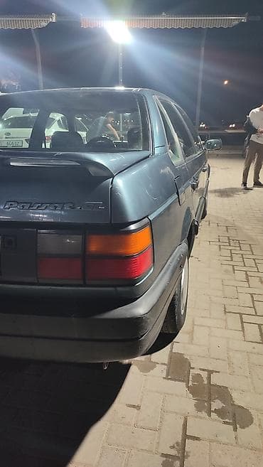 Volkswagen Passat: 1988 г., 1.8 л, Механика, Бензин, Седан — 6