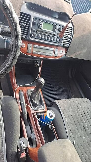 mark 90: Toyota Camry: 2002 г., 2.4 л, Механика, Бензин, Седан — 5
