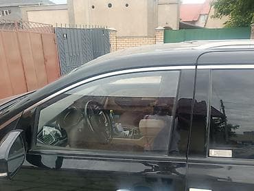 chrysler pacifica: Kia Carnival: 2016 г., Автомат — 3