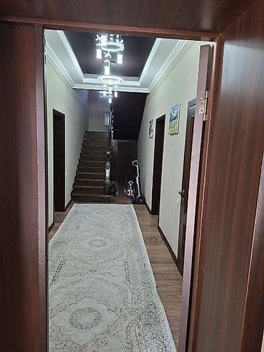 Үйлөр: Продаётся двухэтажный жилой дом с благоустроенным двором — 2