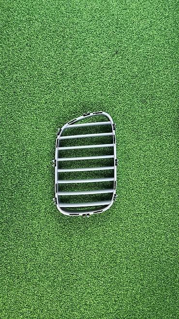 Решетка радиатора BMW 2002 г., Б/у, Оригинал