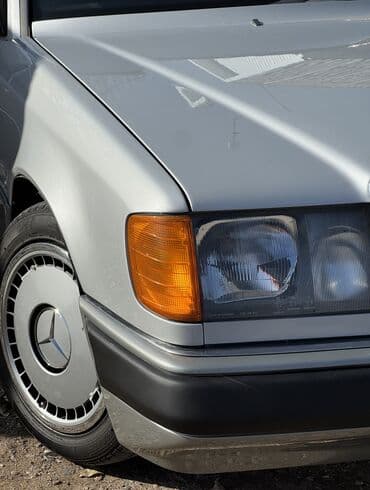 golf 1: Mercedes-Benz E-Class: 1990 г., 2.2 л, Механика, Бензин, Седан — 10
