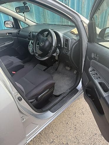 m5 g30: Toyota WISH: 2003 г., Автомат, Бензин, Минивэн — 2