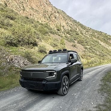 Changan : 2025 г., 1.5 л, Гибрид, Внедорожник — 1
