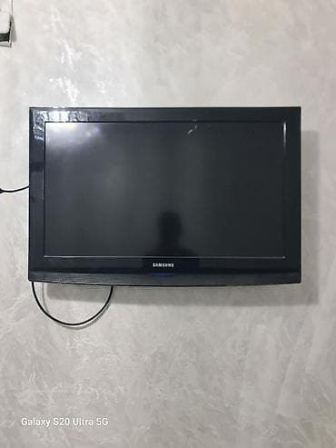 пульт от кондиционера aux: Телевизор Samsung, диагональ около 32" (ориентировочно). Плоская — 1