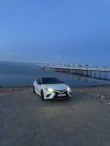 corolla 2016: Toyota Camry: 2018 г., 2.5 л, Автомат, Бензин, Седан — 4