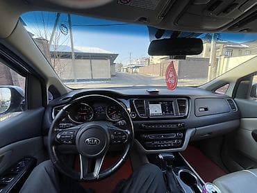 продаю катамаран: Kia Carnival: 2018 г., Автомат, Дизель, Минивэн — 2