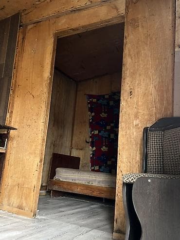 ищу помещения: Передвижная бытовка/вагончик на колёсном шасси. - Корпус обшит — 7