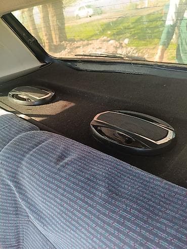 разбор passat b3: Volkswagen Golf: 1992 г., 1.8 л, Механика, Хэтчбэк — 6