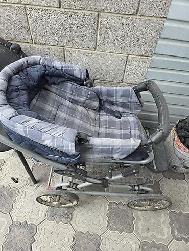 коляски с перекидной ручкой: Детская коляска-люлька с перекидной ручкой. Особенности: - Просторная — 2