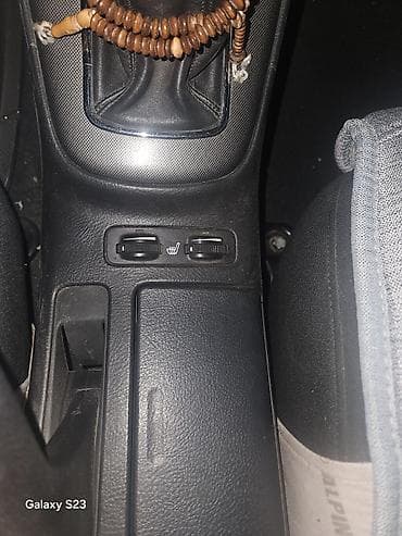 бир: Toyota Avensis: 2004 г., 1.8 л, Кол менен иштөөчү, Бензин, Универсал — 8