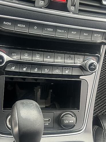 atego 1224: Hyundai Grandeur: 2018 г., 3 л, Автомат, Газ, Седан — 9