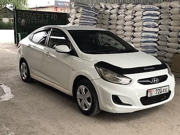 байд машина: Hyundai Solaris: 2013 г., 1.4 л, Кол менен иштөөчү, Бензин, Седан — 3