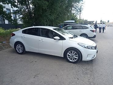 camry universal: Kia K3: 2018 г., 1.6 л, Автомат, Бензин, Седан — 4