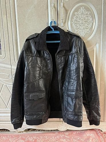 утепленные кожаные куртки: Мужская утеплённая куртка-«бомбер» из чёрной экокожи - Цвет: чёрный — 1