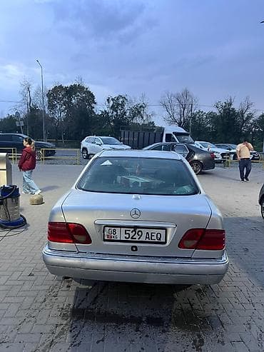 kia 5 2020: Mercedes-Benz E-Class: 1995 г., 2.3 л, Механика, Газ, Седан — 4