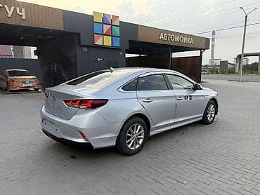 монитор с камерой заднего вида: Hyundai Sonata: 2020 г., 2 л, Автомат, Газ, Седан — 9