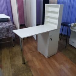 зеркало салон красоты: Металлические салонные тележки и табуреты на колесах - Тележка — 27