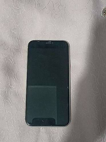 assassins creed: IPhone 11, Б/у, 64 ГБ, Белый, Зарядное устройство, Кабель, Защитное стекло, 72 % — 3
