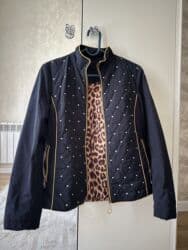 демисезонные куртки женские больших размеров: Элегантная стеганая куртка темно-синего цвета с воротником-стойкой и — 1