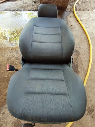 вязанная наволочка на подушку: Переднее сиденье, Велюр, Audi Б/у, Оригинал, Германия — 2