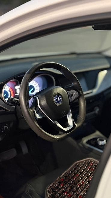 машина айдоо: Changan Eado Plus: 2022 г., 2 л, Автомат, Бензин, Седан — 9
