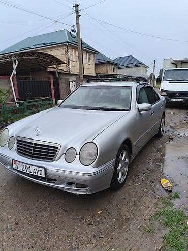 124 е220: Mercedes-Benz E-Class: 2000 г., Бензин, Седан — 2