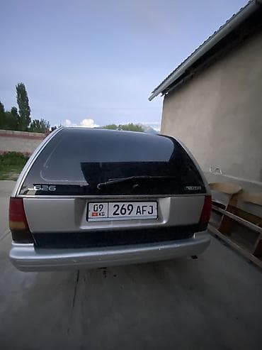 byd plus: Mazda 626: 1989 г., 2 л, Механика, Бензин, Универсал — 2