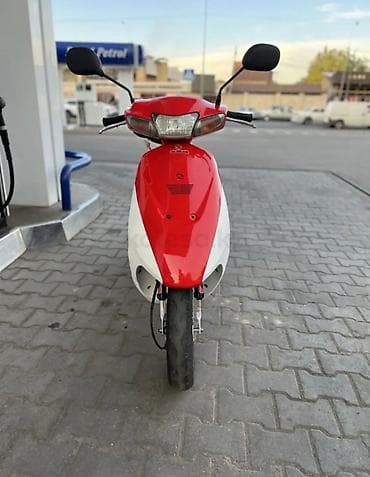 t max: Продаю скутер Сузуки 49 кубов в идеальном состоянии все работает все — 1
