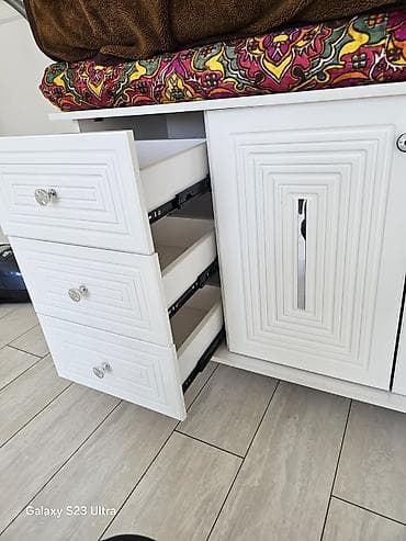 дизайн мебели: Тумба для вещей и одежды, С зеркалом, цвет - Белый — 4