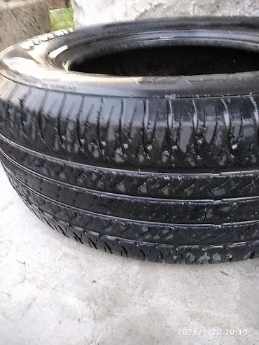 Транспорт: Продаётся две резины 265/65/ R 17 — 5
