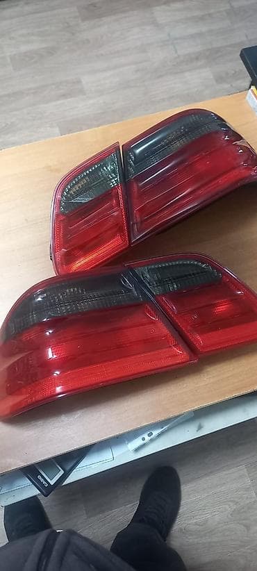 Автозапчасти: Комплект стоп-сигналов Mercedes-Benz 2001 г., Б/у, Оригинал, Германия — 4