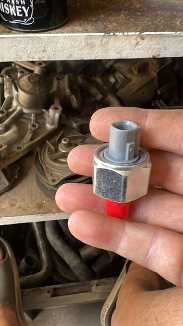 очень нужны: Датчик детонации Toyota Оригинал, Япония — 9