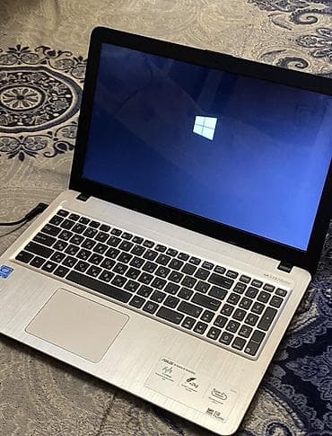 Ноутбук ASUS X540SA Хороший ноутбук за низкую стоимость - Экран